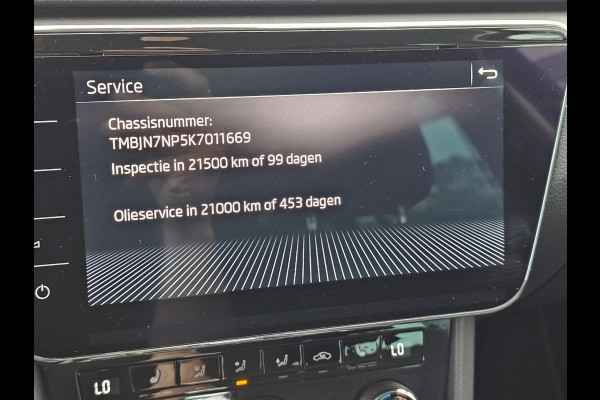 Škoda Superb Combi 1.5 TSI ACT Style Business | Automaat | Xenon | Trekhaak | Camera | App-connect | Stoelverwarming | Keyless | Sunset |