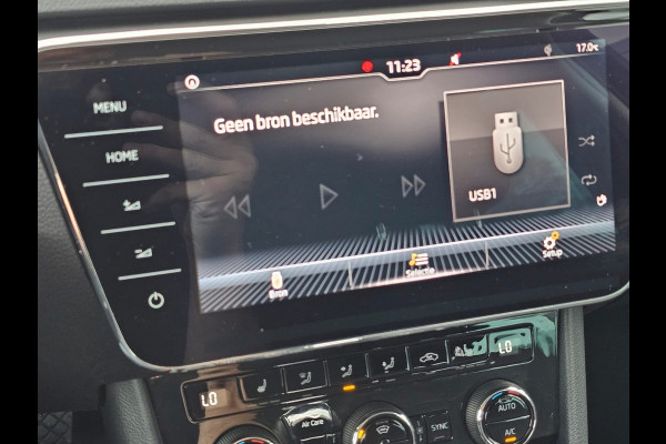 Škoda Superb Combi 1.5 TSI ACT Style Business | Automaat | Xenon | Trekhaak | Camera | App-connect | Stoelverwarming | Keyless | Sunset |