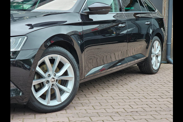 Škoda Superb Combi 1.5 TSI ACT Style Business | Automaat | Xenon | Trekhaak | Camera | App-connect | Stoelverwarming | Keyless | Sunset |
