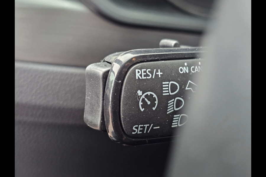 Škoda Superb Combi 1.5 TSI ACT Style Business | Automaat | Xenon | Trekhaak | Camera | App-connect | Stoelverwarming | Keyless | Sunset |