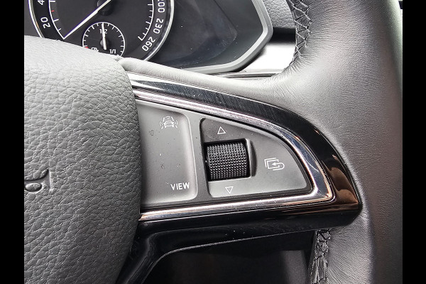 Škoda Superb Combi 1.5 TSI ACT Style Business | Automaat | Xenon | Trekhaak | Camera | App-connect | Stoelverwarming | Keyless | Sunset |