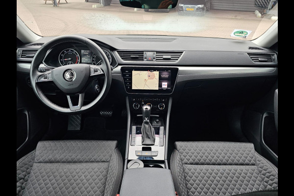 Škoda Superb Combi 1.5 TSI ACT Style Business | Automaat | Xenon | Trekhaak | Camera | App-connect | Stoelverwarming | Keyless | Sunset |
