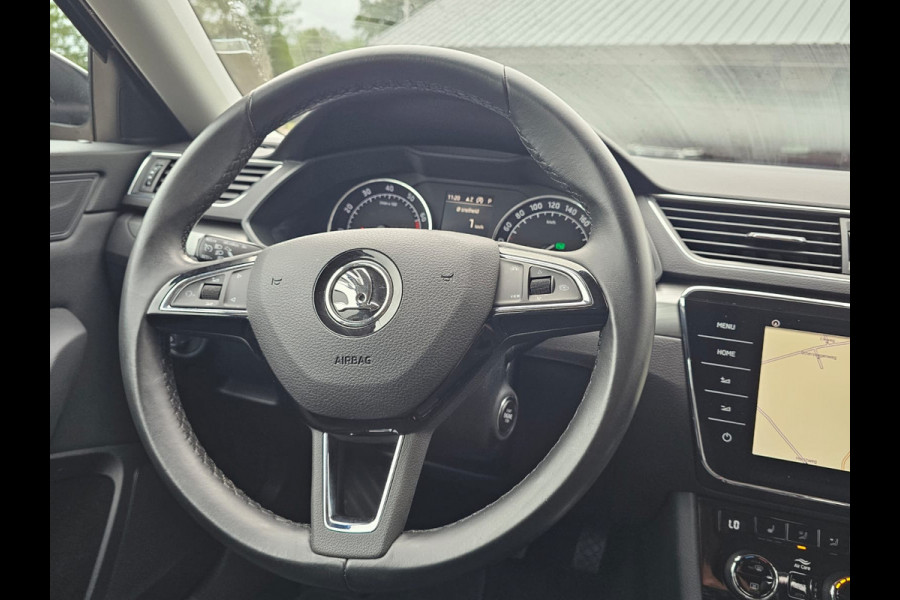 Škoda Superb Combi 1.5 TSI ACT Style Business | Automaat | Xenon | Trekhaak | Camera | App-connect | Stoelverwarming | Keyless | Sunset |