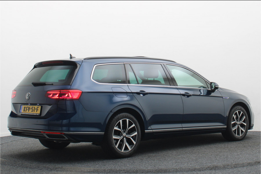 Volkswagen Passat Variant 1.4 TSI PHEV GTE Business Panoramadak, ACC, Apple Carplay, Trekhaak, Camera, Keyless