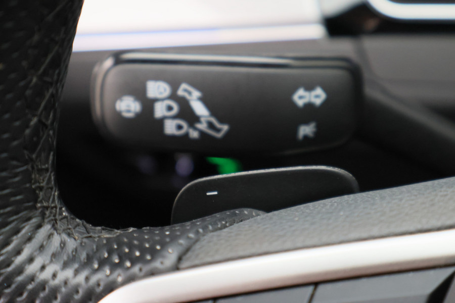 Volkswagen Passat Variant 1.4 TSI PHEV GTE Business Panoramadak, ACC, Apple Carplay, Trekhaak, Camera, Keyless
