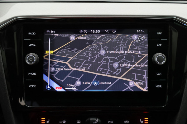 Volkswagen Passat Variant 1.4 TSI PHEV GTE Business Panoramadak, ACC, Apple Carplay, Trekhaak, Camera, Keyless