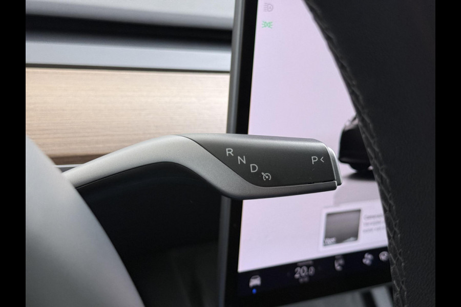 Tesla Model Y Performance AWD 75 kWh VAN:43.900,- VOOR:39.877,- UW HERFSTVOORDEEL:4.023,- SOH 95% | AFN. TREKHAAK | 21 INCH TURBINE VELGEN| TESLA FABRIEKSGARANTIE T/M 01-2027 of 80.000KM!| RESTERENDE FABRIEKSGARANTIE OP DE HOOGVOLTACCU + AANDRIJFLIJN T/M 01-2031 of 192.000KM!