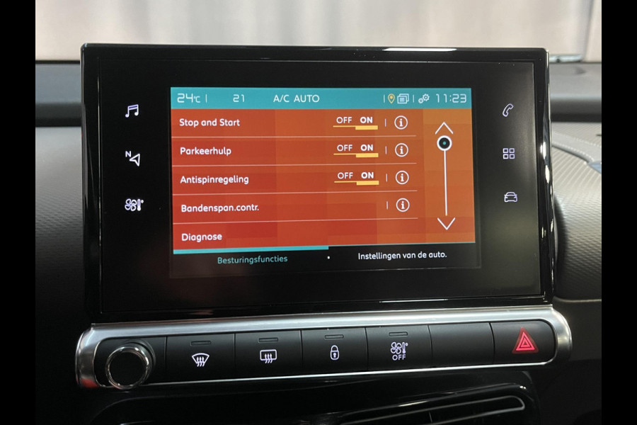 Citroën C4 Cactus 1.2 PureTech Feel 16"/Nieuwe Distributieset/Trekhaak/Navigatie/Apple Carplay & Android Auto/PDC/Climate/Cruise