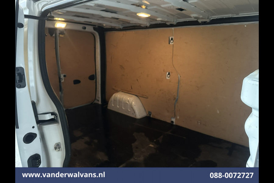 Renault Trafic 2.0 dCi 131pk L2H1 Euro6 Airco | Navigatie | Camera | LED | Cruisecontrol Parkeersensoren, Bijrijdersbank