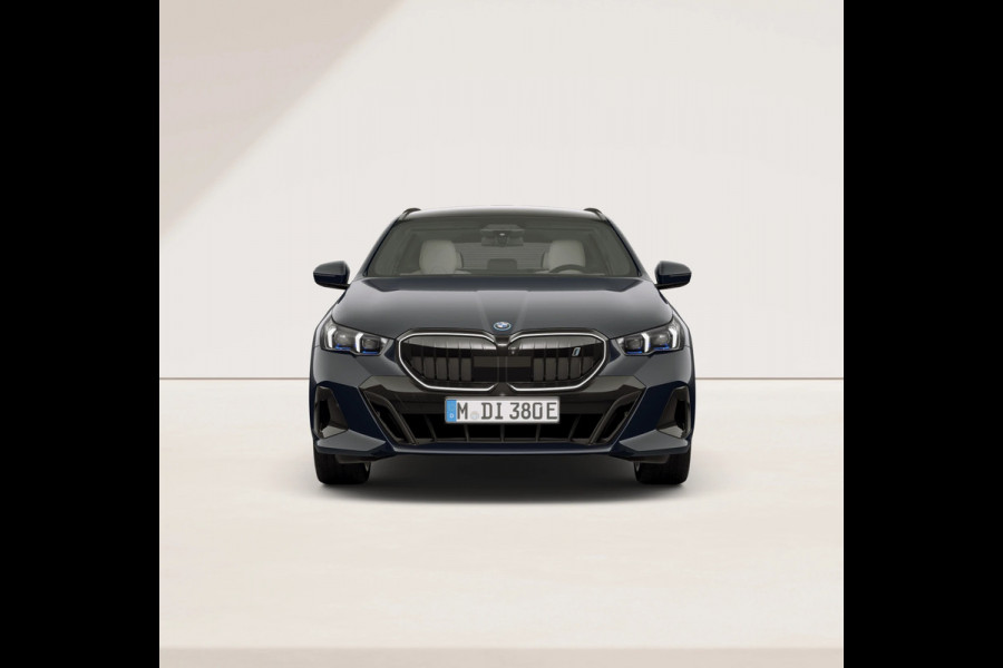 BMW i5 Touring xDrive40 M-Sport Pro - Full-Option - Adaptief M Onderstel Prof