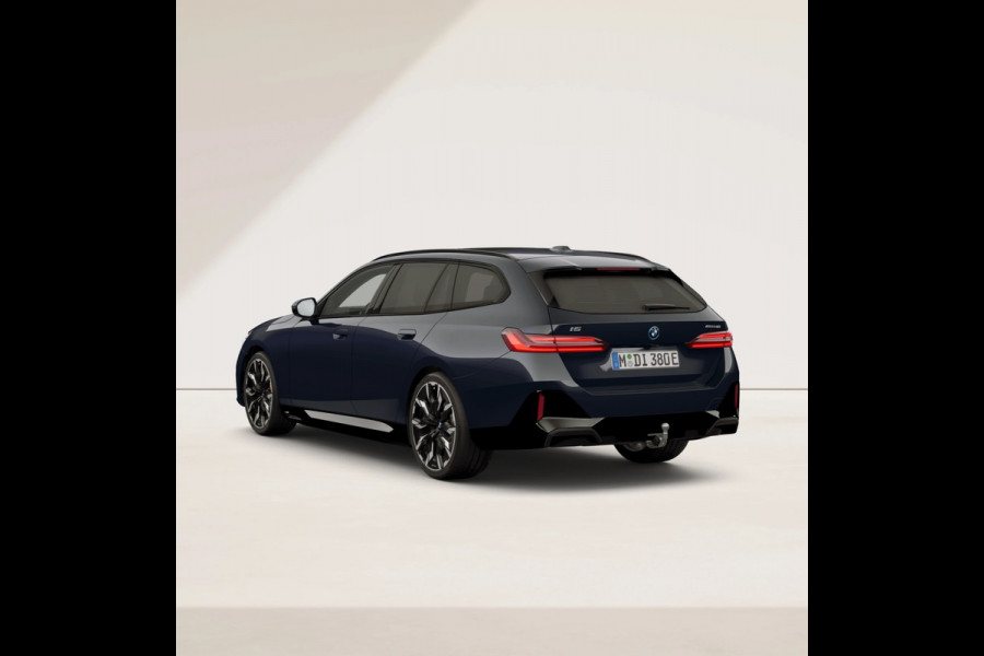 BMW i5 Touring xDrive40 M-Sport Pro - Full-Option - Adaptief M Onderstel Prof
