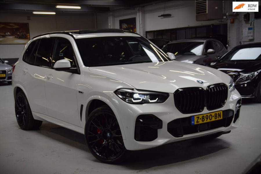 BMW X5 XDrive45e High Executive*M-Pakket* Panoramadak|ACC|360 View|Luchtvering|Compleet onderhouden