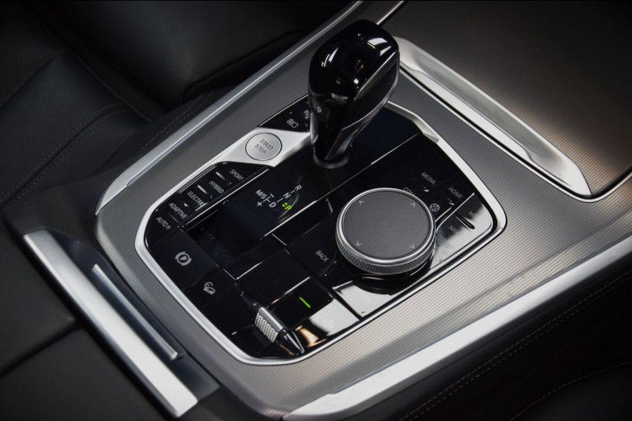 BMW X5 XDrive45e High Executive*M-Pakket* Panoramadak|ACC|360 View|Luchtvering|Compleet onderhouden