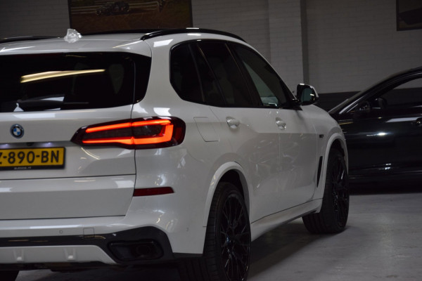 BMW X5 XDrive45e High Executive*M-Pakket* Panoramadak|ACC|360 View|Luchtvering|Compleet onderhouden