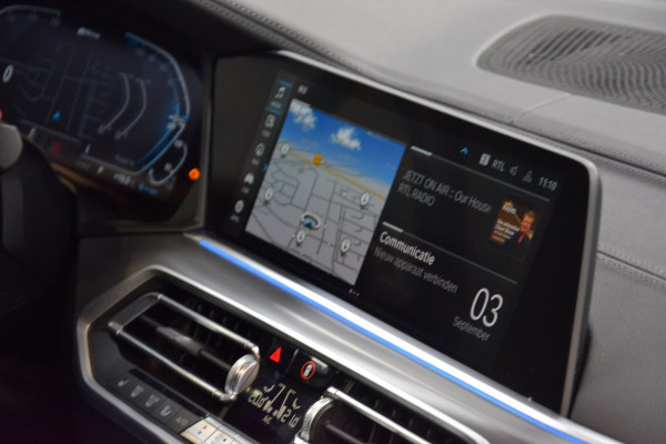 BMW X5 XDrive45e High Executive*M-Pakket* Panoramadak|ACC|360 View|Luchtvering|Compleet onderhouden