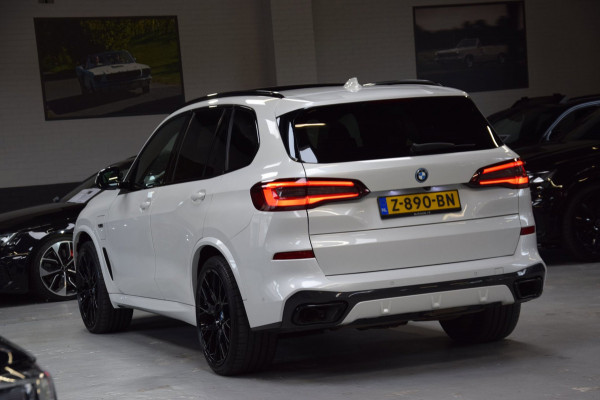BMW X5 XDrive45e High Executive*M-Pakket* Panoramadak|ACC|360 View|Luchtvering|Compleet onderhouden