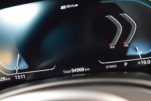 BMW X5 XDrive45e High Executive*M-Pakket* Panoramadak|ACC|360 View|Luchtvering|Compleet onderhouden