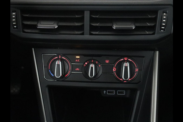 Volkswagen Polo 1.0 TSI Comfortline Business | Adaptive cruise | Airco | Carplay | Bluetooth | 15" velgen