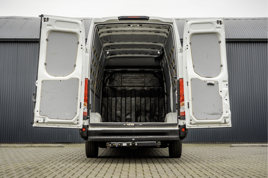 Iveco Daily **35S14V 2.3 L2H2 | Automaat | Euro 6 | Cruise | Climate | 3500 KG Trekgewicht | Trekhaak**