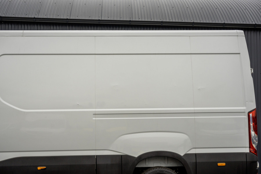 Iveco Daily **35S14V 2.3 L2H2 | Automaat | Euro 6 | Cruise | Climate | 3500 KG Trekgewicht | Trekhaak**