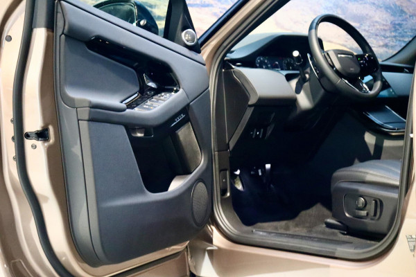 Land Rover Range Rover Evoque 1.5 P300e AWD FACELIFT|PANO|HuD|360cam