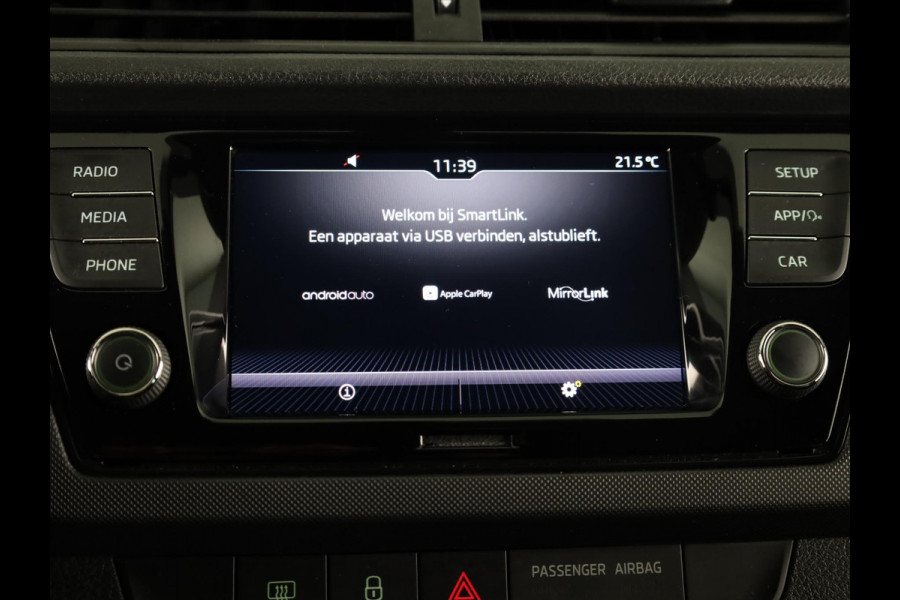 Škoda Fabia 1.0 TSI Ambition 95 pk | Navigatie via App | Parkeersensoren achter | Autom. airco | Cruise control | Apple Carplay/Android Auto |