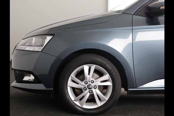 Škoda Fabia 1.0 TSI Ambition 95 pk | Navigatie via App | Parkeersensoren achter | Autom. airco | Cruise control | Apple Carplay/Android Auto |