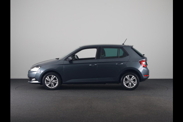 Škoda Fabia 1.0 TSI Ambition 95 pk | Navigatie via App | Parkeersensoren achter | Autom. airco | Cruise control | Apple Carplay/Android Auto |
