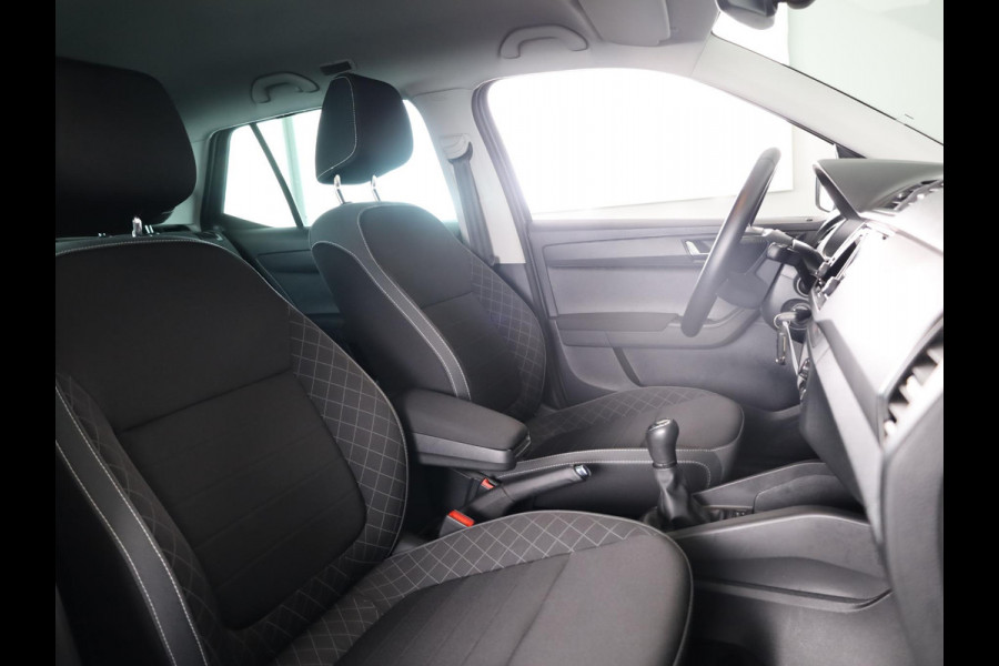 Škoda Fabia 1.0 TSI Ambition 95 pk | Navigatie via App | Parkeersensoren achter | Autom. airco | Cruise control | Apple Carplay/Android Auto |