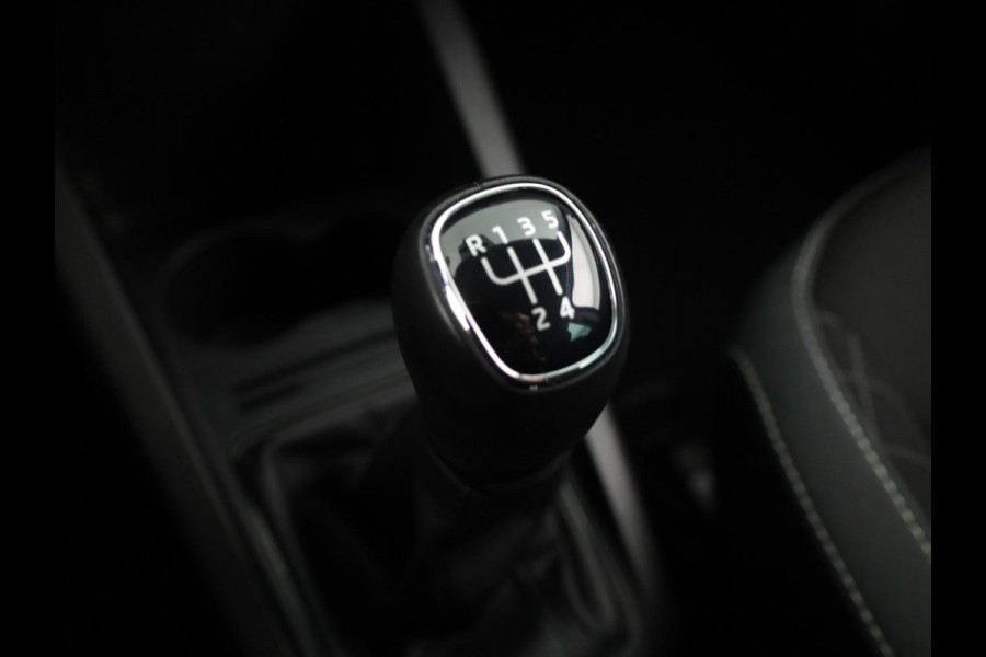 Škoda Fabia 1.0 TSI Ambition 95 pk | Navigatie via App | Parkeersensoren achter | Autom. airco | Cruise control | Apple Carplay/Android Auto |