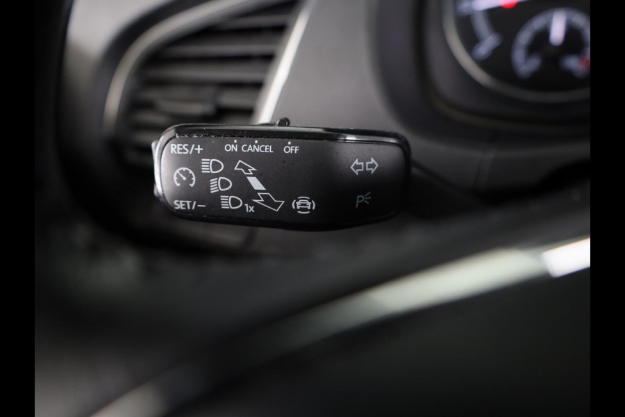 Škoda Fabia 1.0 TSI Ambition 95 pk | Navigatie via App | Parkeersensoren achter | Autom. airco | Cruise control | Apple Carplay/Android Auto |