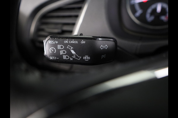 Škoda Fabia 1.0 TSI Ambition 95 pk | Navigatie via App | Parkeersensoren achter | Autom. airco | Cruise control | Apple Carplay/Android Auto |
