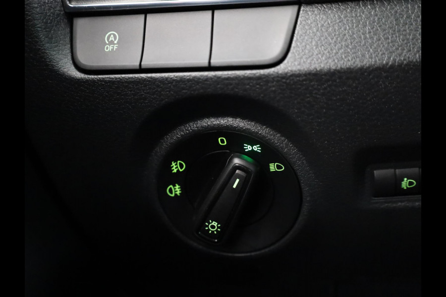 Škoda Fabia 1.0 TSI Ambition 95 pk | Navigatie via App | Parkeersensoren achter | Autom. airco | Cruise control | Apple Carplay/Android Auto |