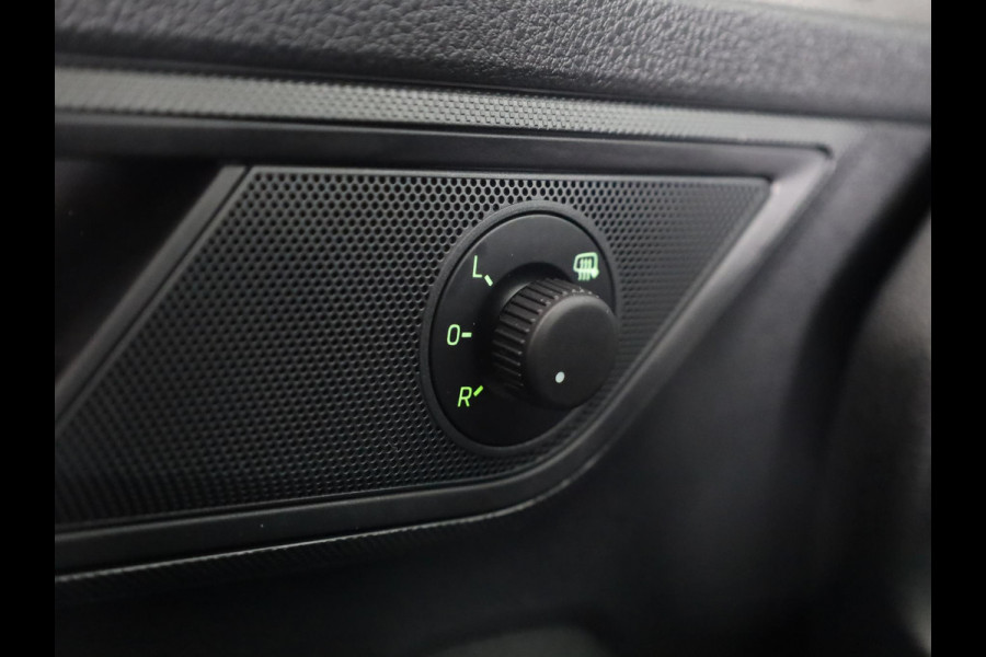 Škoda Fabia 1.0 TSI Ambition 95 pk | Navigatie via App | Parkeersensoren achter | Autom. airco | Cruise control | Apple Carplay/Android Auto |