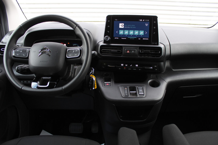 Citroën E-Berlingo Shine 50 kWh | 5P | Navigatie | Camera | BLIS | Trekhaak