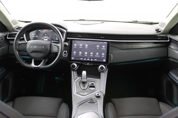 Lynk & Co 01 1.5*PLUG-IN*NAVI*PANO*CAM*ACC*CARPLAY*ECC*LED*