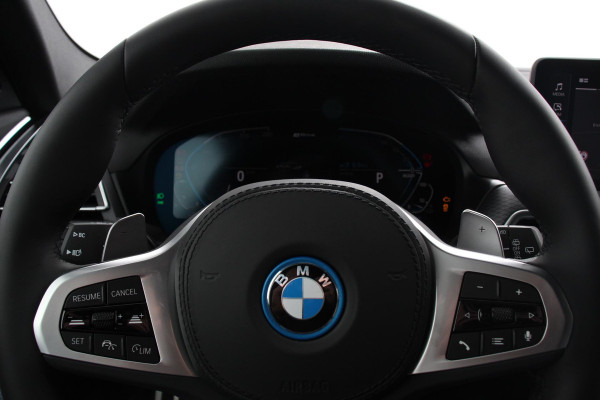 BMW X3 xDrive30e Hybrid High M-Sport Executive Leder Panoramisch Schuifdak Hifi Camera 360 Cruise Control Climate control Apple Carplay/ Android auto Lichtmetalen velgen