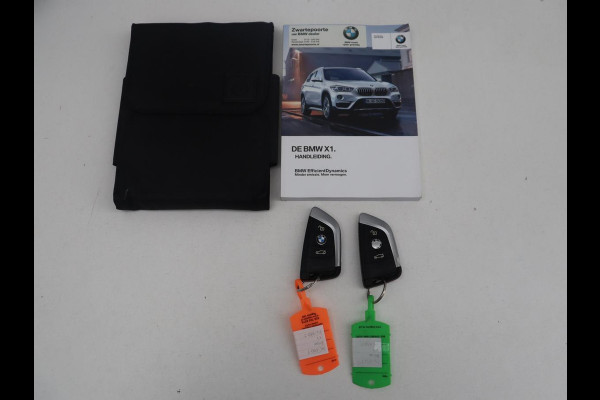 BMW X1 sDrive20i High Executive M-sport | Leder | Memory | Harman/Kardon | Head-up | Cruise control | Stoelverwarming | Climate control | Navigatie | Bluetooth | Park assist | Elektrische achterklep