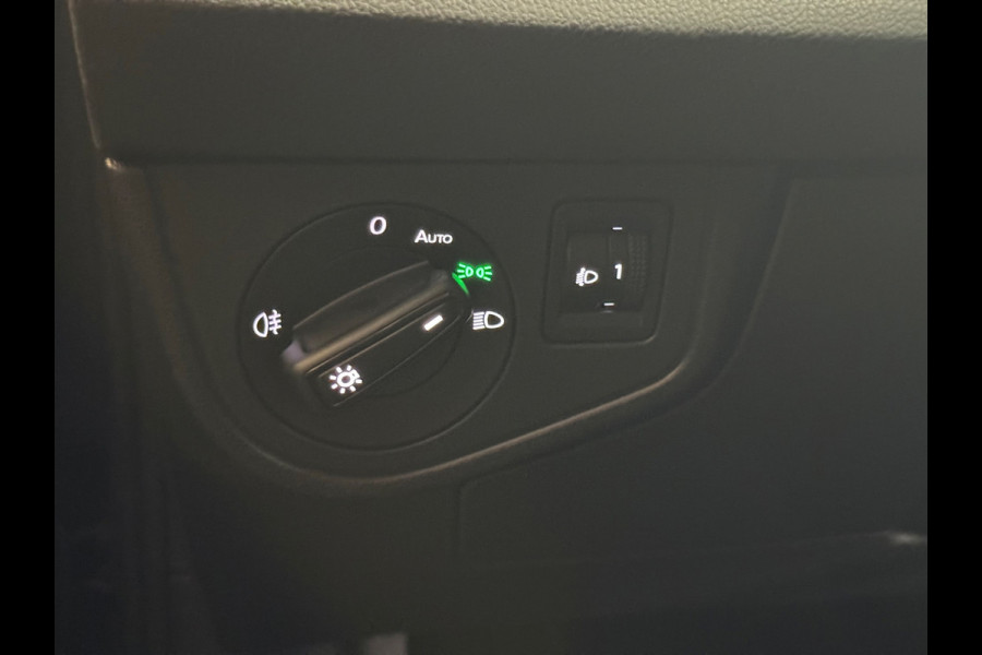 Volkswagen Polo 1.0 TSI Life Business | Stoelverwarming | Carplay | Led | Parkeersensoren