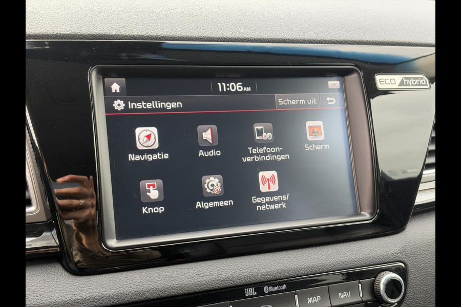 Kia Niro 1.6 GDi Hybrid ExecutiveLine ✓1e Eigenaar✓Trekhaak✓Draadloze telefoonlader✓Camera✓Stoelverw✓Stuurverw✓Stoelverkoeling✓Keyless✓Carplay✓Navi✓Clima✓Cruise✓Leder✓Pdc V+A✓Dodehoeksensor✓18''Lm velgen✓Memorystoelen✓N.A.P✓Apk tot 07-2027