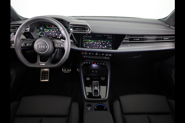 Audi A3 Sportback S edition 40 TFSI e 204 pk | Comfortpakket plus |  Lichtpakket plus ambient light | Trekhaak | S-int. zwart leder-kunstleder |
