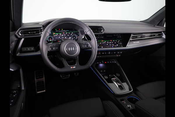 Audi A3 Sportback S edition 40 TFSI e 204 pk | Comfortpakket plus |  Lichtpakket plus ambient light | Trekhaak | S-int. zwart leder-kunstleder |