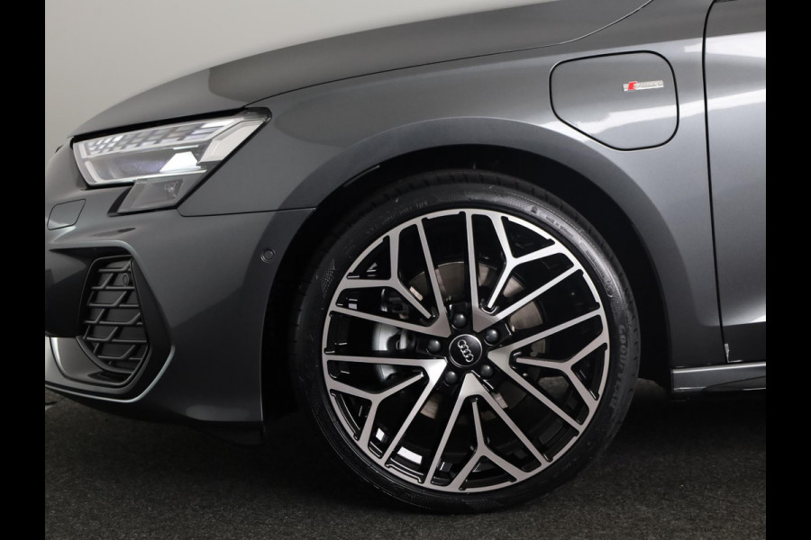 Audi A3 Sportback S edition 40 TFSI e 204 pk | Comfortpakket plus |  Lichtpakket plus ambient light | Trekhaak | S-int. zwart leder-kunstleder |