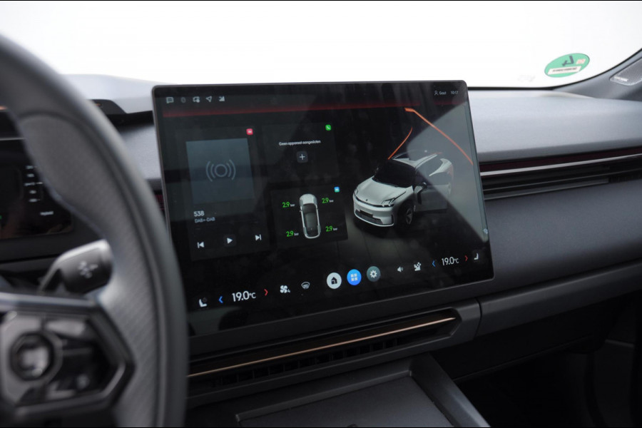 Lynk & Co 08 350PK Automaat More / 200km elektrisch / Stoelventilatie / Massage / Adaptieve cruise control / Panoramadak / Stoelverwarming / Harman Kardon audio / Apple carplay / Parkeersensoren met 360 camera / Elektrische stoelen / BLIS