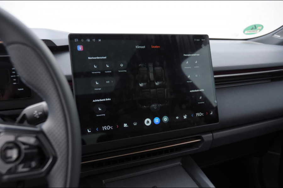Lynk & Co 08 350PK Automaat More / 200km elektrisch / Stoelventilatie / Massage / Adaptieve cruise control / Panoramadak / Stoelverwarming / Harman Kardon audio / Apple carplay / Parkeersensoren met 360 camera / Elektrische stoelen / BLIS