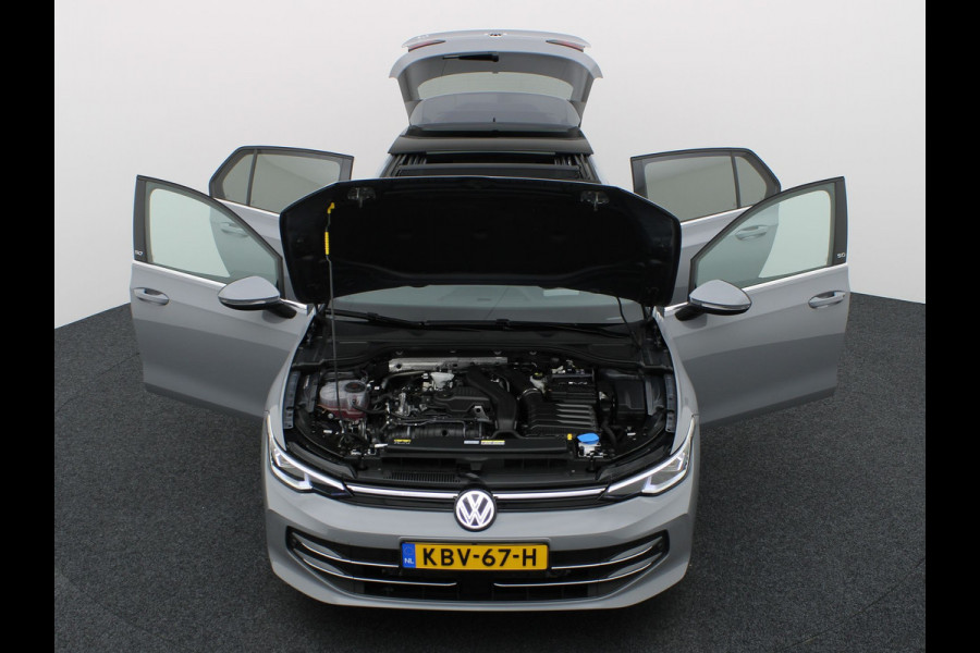 Volkswagen Golf 1.5 eTSI 50 Edition | Panodak | Trekhaak wegkl. | Stoelgeheugen | Side Assist | Head Up | IQ Light | Prijs Rijklaar!!