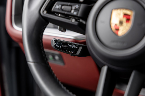 Porsche Cayenne 4.0 Turbo E-Hybrid - Sport Chrono + | Panorama | Bose | Stoelkoeling | Luchtvering