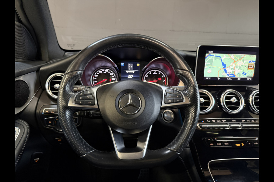 Mercedes-Benz GLC 250 4MATIC AMG Line Premium | Panoramadak | Stoelverwarming | Camera