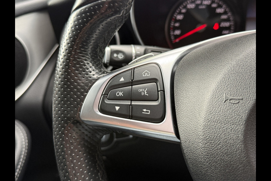 Mercedes-Benz GLC 250 4MATIC AMG Line Premium | Panoramadak | Stoelverwarming | Camera