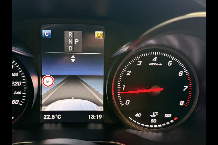 Mercedes-Benz GLC 250 4MATIC AMG Line Premium | Panoramadak | Stoelverwarming | Camera